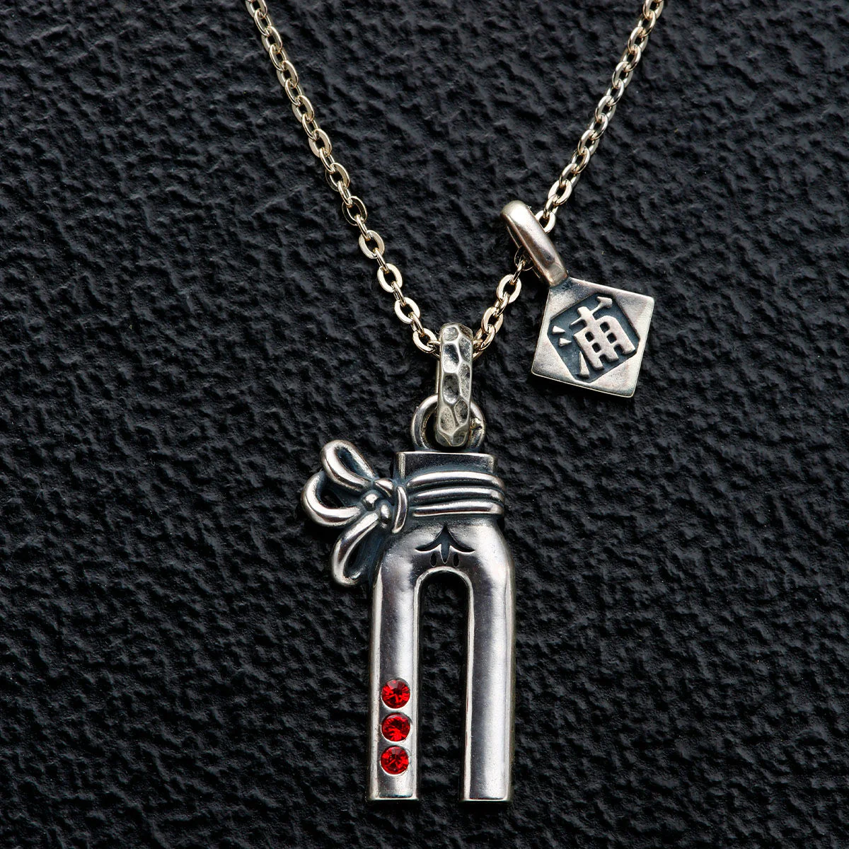 Bleach The Thousand Year Blood War arc x Velvet Lounge - Necklace vol.2 Kisuke Urahara [Pre-Order Feb 2026] - Image 3