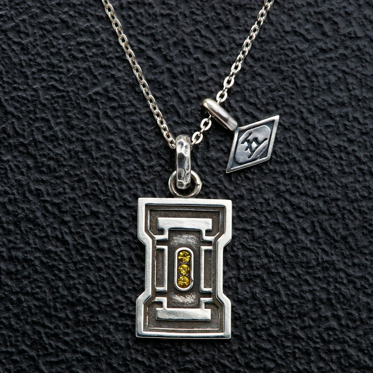 Bleach The Thousand Year Blood War arc x Velvet Lounge - Necklace vol.2 Shinji Hirako [Pre-Order Feb 2026] - Image 3